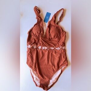 NWT Womens Ribbed One Piece Swimsuit size M